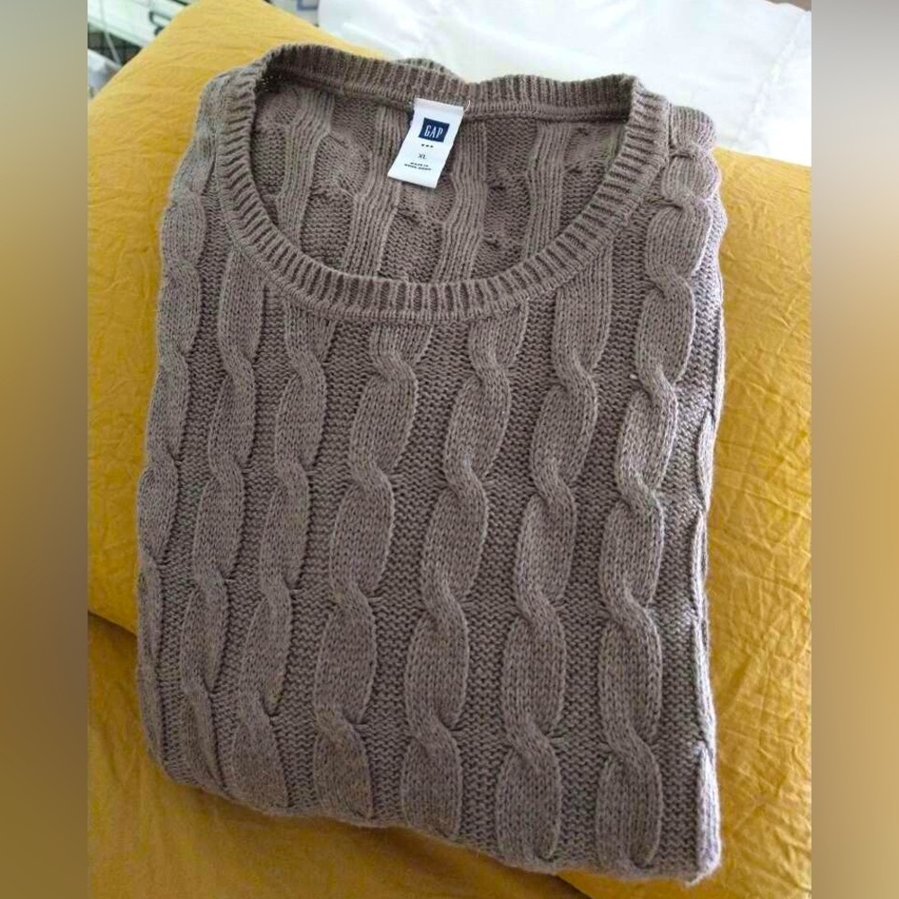 GAP Classic Cable Sweater Sz XL